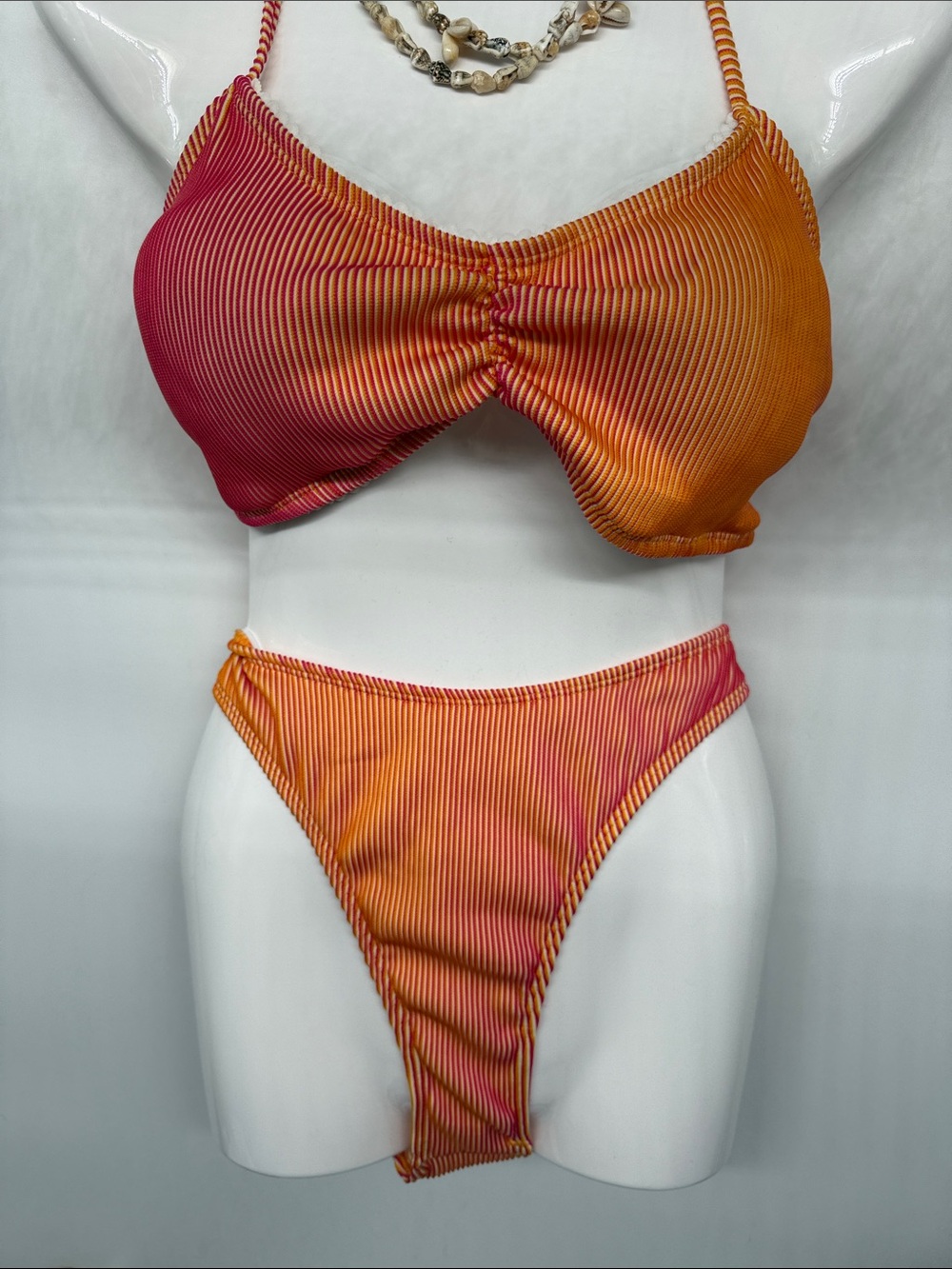 Source Unknown Ribbed Gradient Pink-Orange Bikini Set